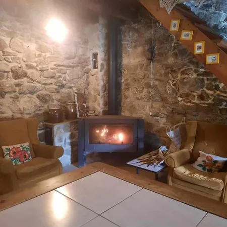Maison De Montagne Rustique Castanet-le-Haut